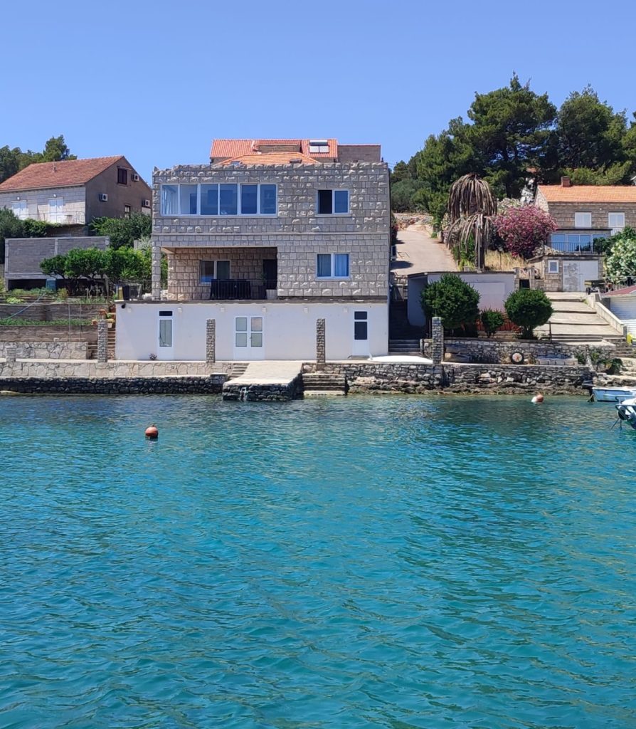 Fish and Fun Accommodation Lumbarda